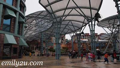 very wet Resorts World