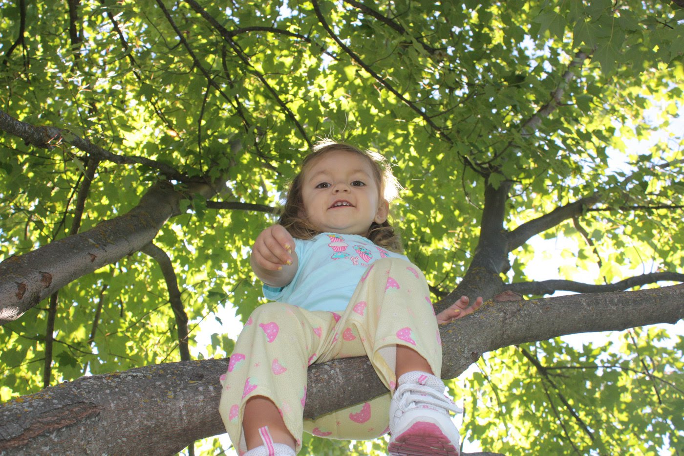 Bella BeezMom The CuTEST Girl In The Whole Wide World Bella BeezMom The CuTEST Girl In The Whole Wide World