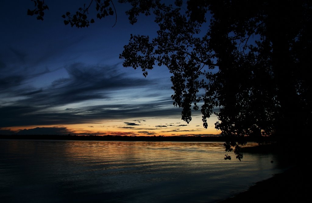 [Water_Sunset.jpg]