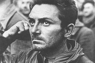 Robert+Capa+-+Voluntario+de+las+Brigadas+Internacionales+-+Guerra+civil+Española+-+Spanish+civil+.jpg