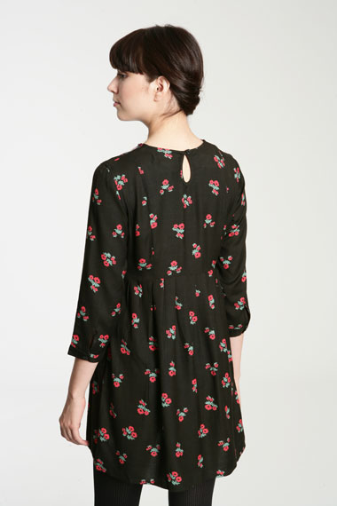 russian embroidered dress
