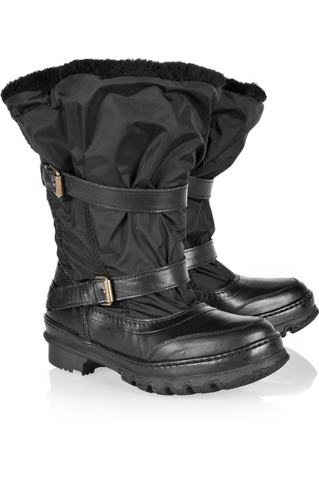 Wearable Trends: Burberry Boots