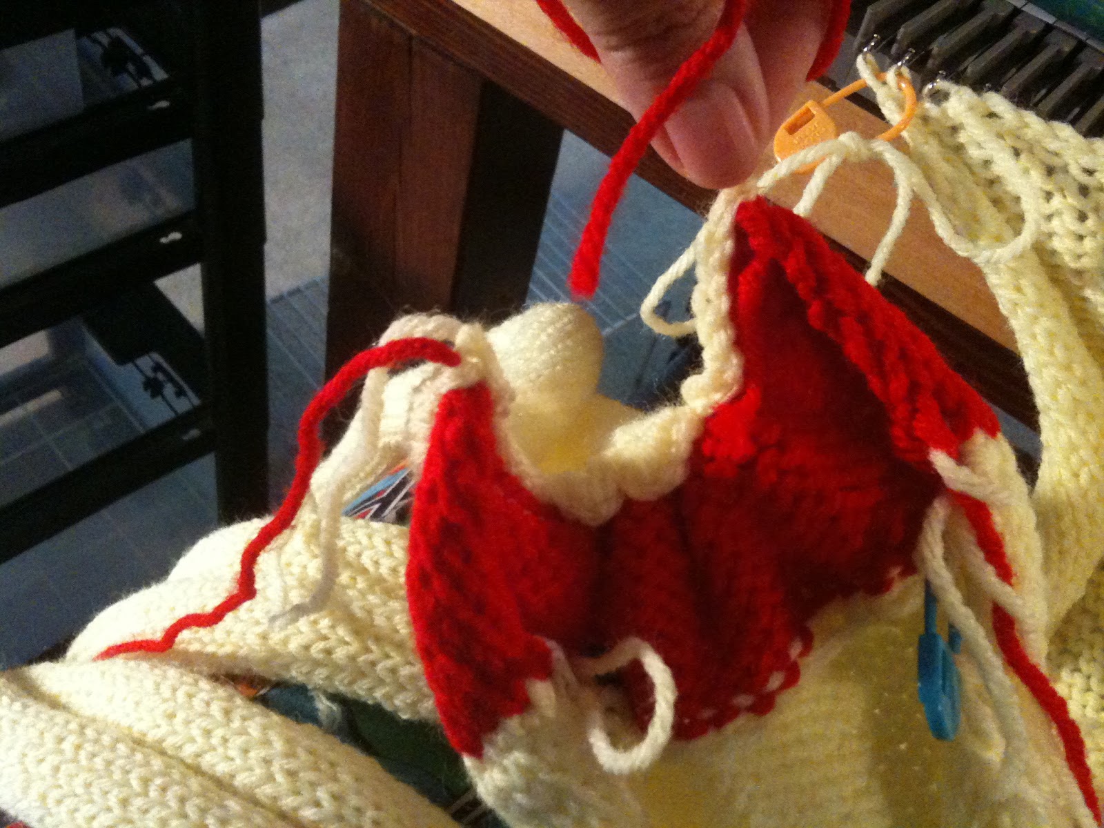 Knitting is a Romantic Drama: The Idiot String