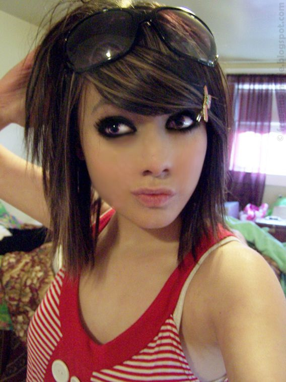 Free Emo Wallpapers EMO Girl Hairstyle With Googles R