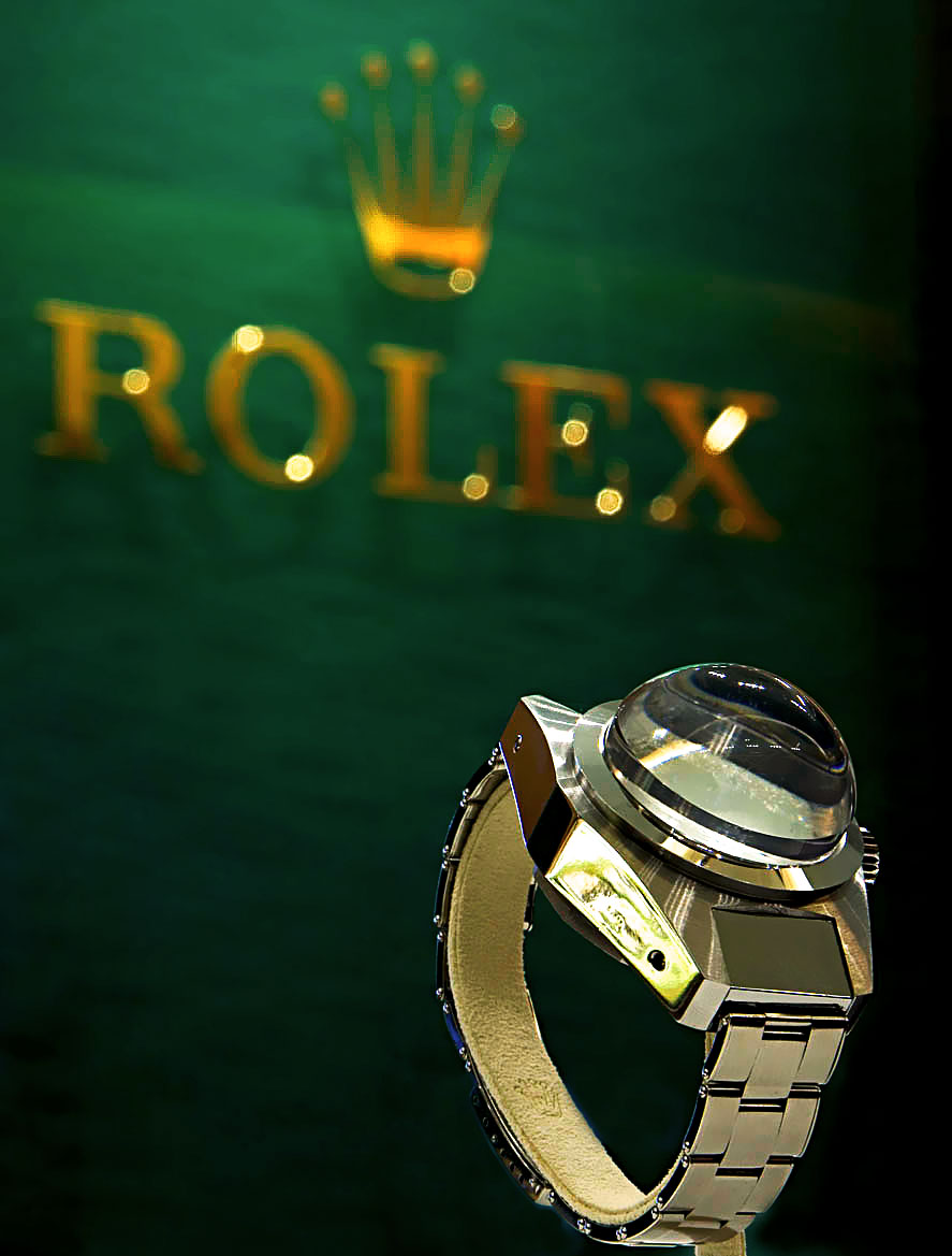 A Rolex apresenta: A viagem do Trieste em águas abissais (versão