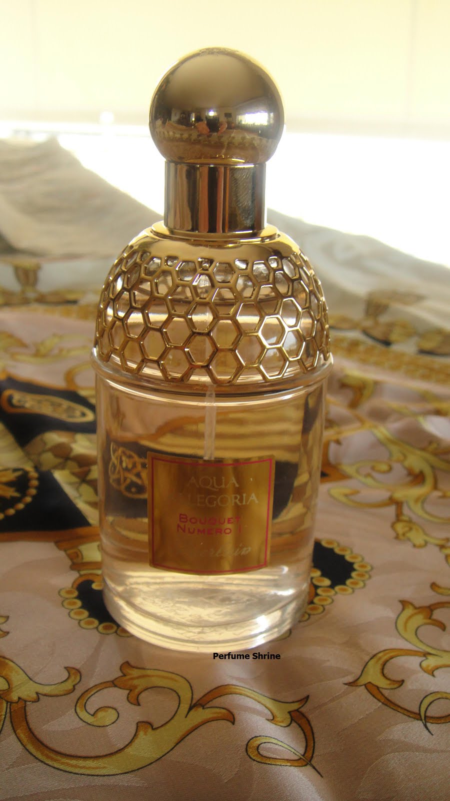 Perfume Shrine: Chanel Gardenia vintage vs. modern Les Exclusifs Gardenia:  fragrance review & history