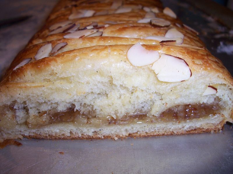 [AlmondCut.jpg]