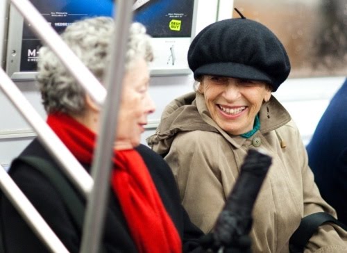 star wars no metrô princesa leia darth vader stormtroopers improv everywhere