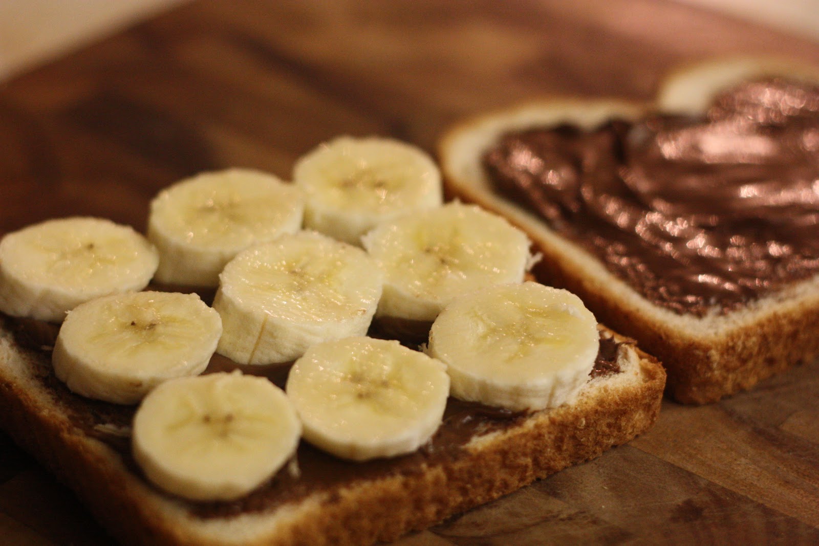 Bananen Nutella Sandwich Aus Dem Toaster — Rezepte Suchen