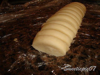 What's For Dessert Today: Kuih Lidah