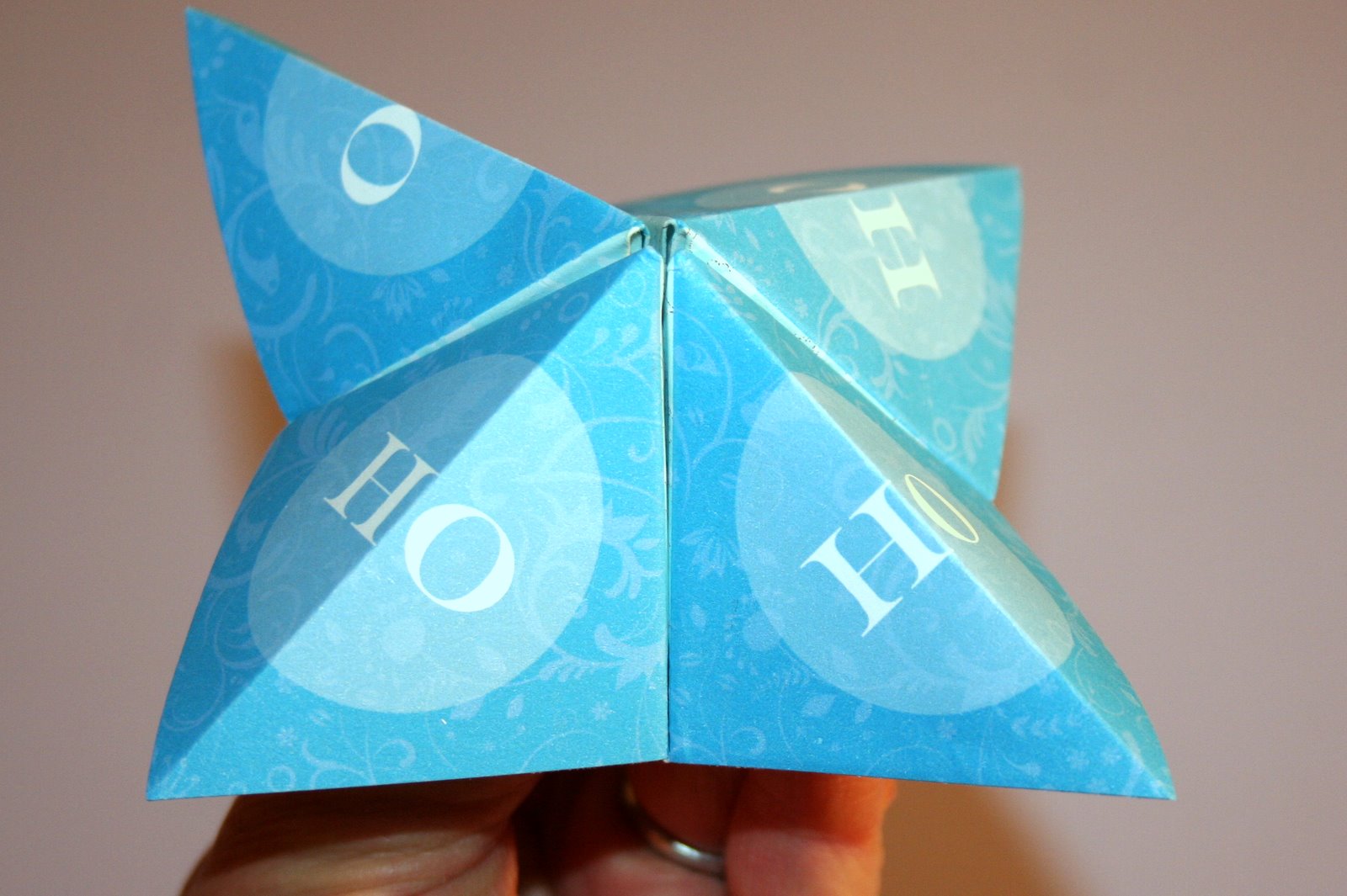 Molly Lee Cards: Christmas Riddler: A Holiday Papercraft!