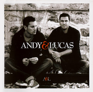 Andy y Lucas caratulas del nuevo disco Con Los Pies En La Tierra, portada, arte de tapa, cd covers 