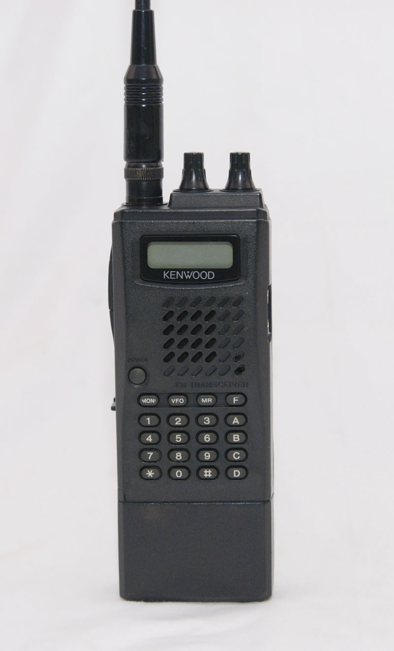 die - radio: HT KENWOOD TH-234 VHF