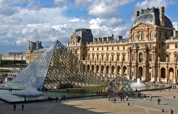 [Louvre.jpg]