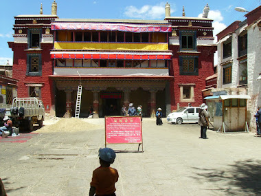 Tibet inside. Ramoche Temple - Lhasa