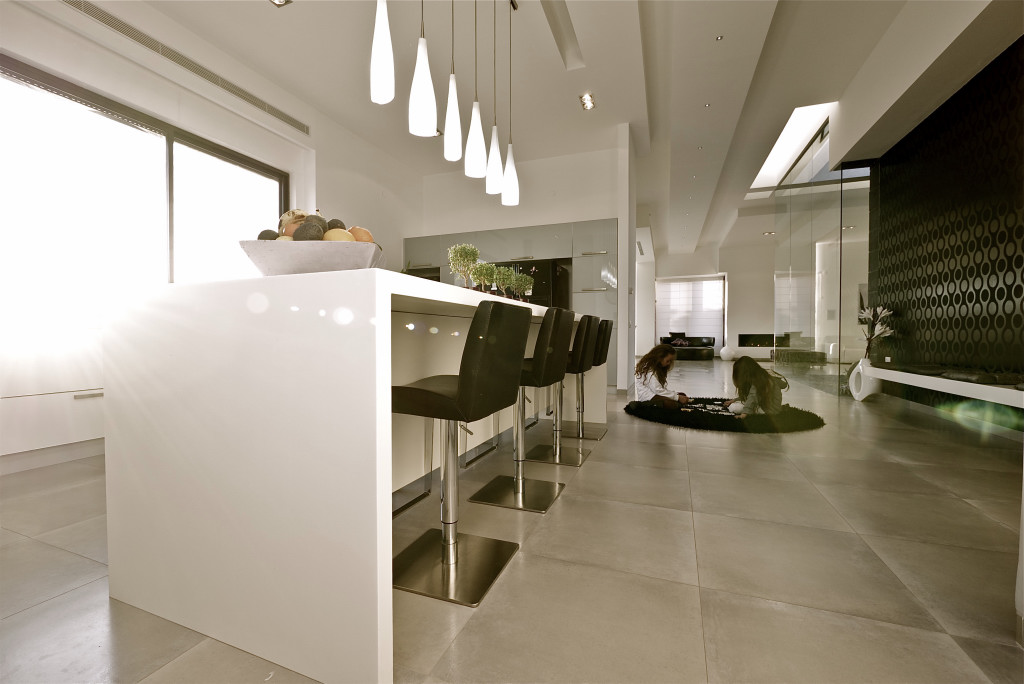 IDRA the Agency: Fabulous Modern Israeli Villa by Hilit Interiors
