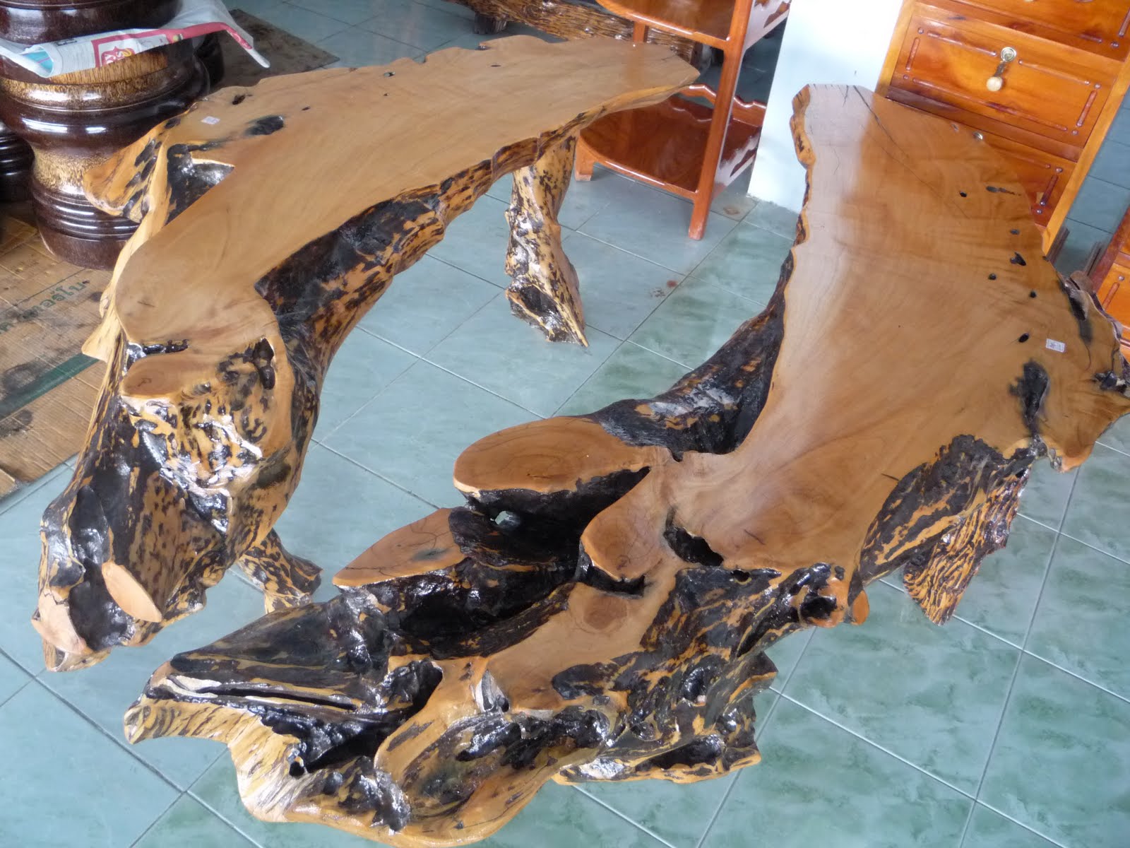 เฟอร์นิเจอร์จากไม้ต้นตาล Sugar palm wood furniture