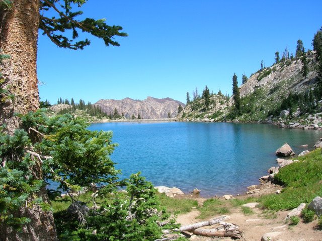 [DSCN58961white+pine+lake.JPG]