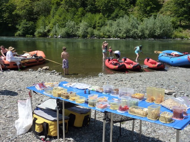 [rogue+river+rafting+lunch+2.jpg]