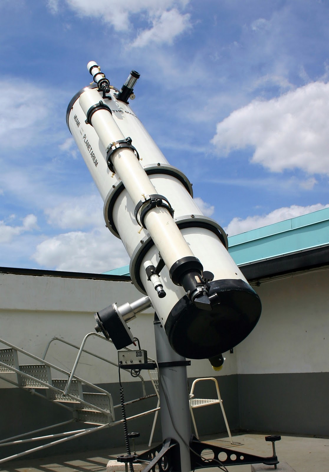 SALTANDO MUROS: agosto 2010