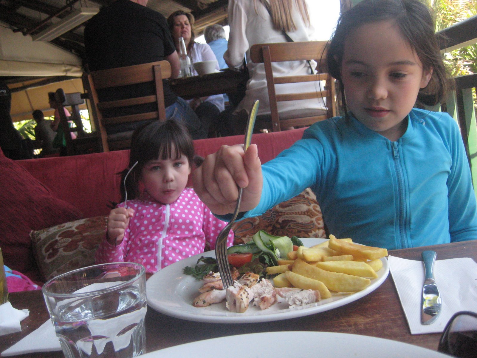 [IMG_0272.JPG]
