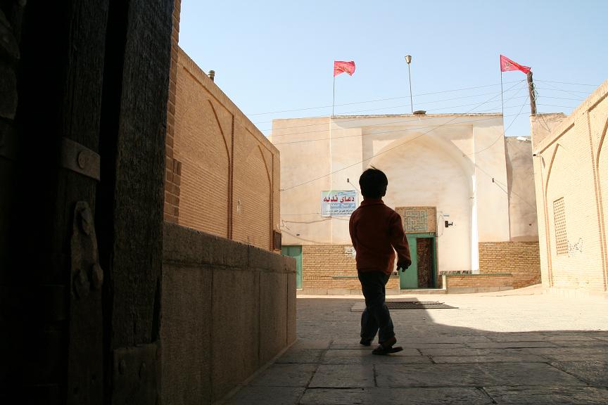 [20+Pusti+Yazd+Roncea+2.JPG]