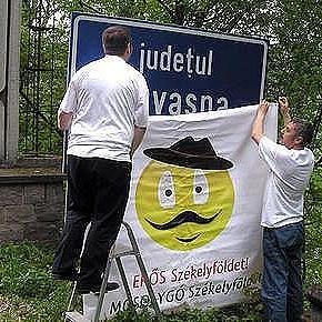 [covasna+secui+provocare+maghiara.jpg]