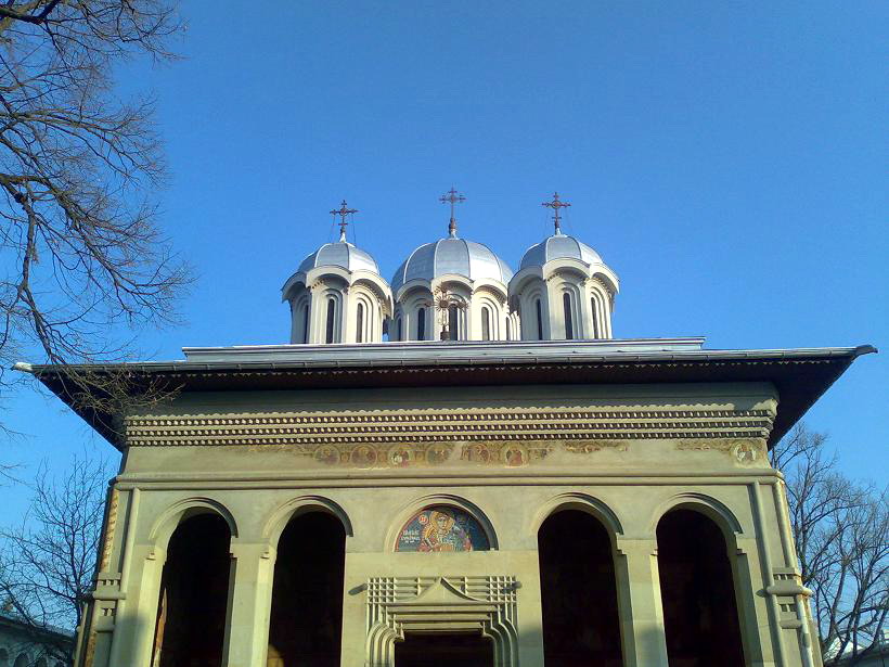 [Biserica+Manastirii+Caldarusani.jpg]