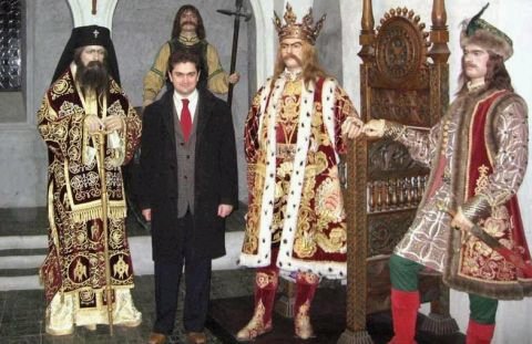 [paleologu+papa+lapte.bmp]