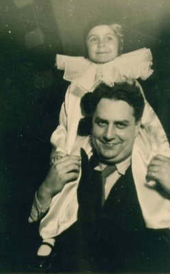 [mircea_vulcanescu_cu_sandra.jpg]