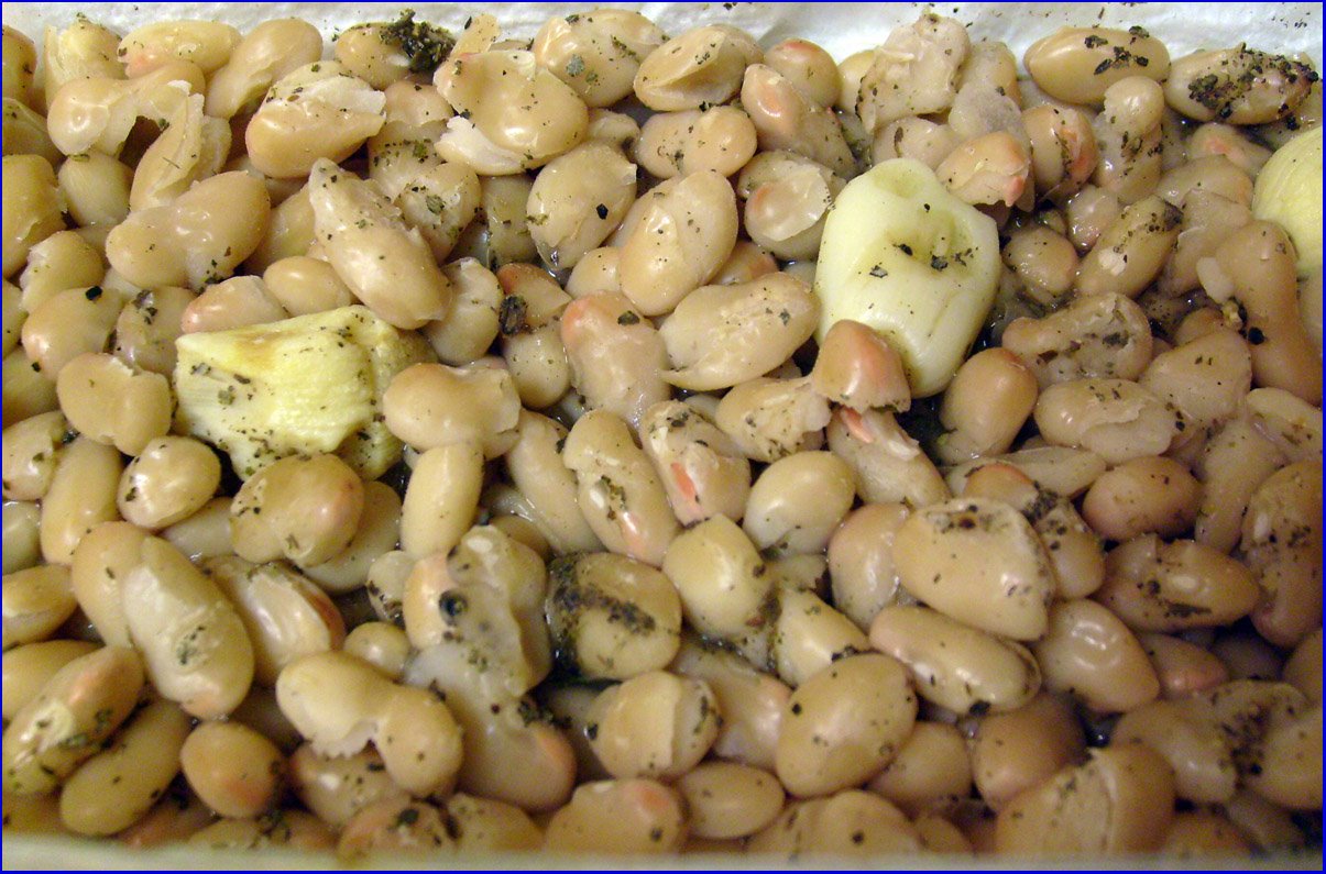 [tuscan+braised+beans.JPG]