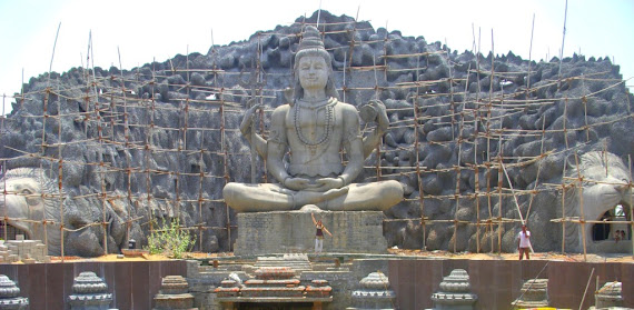 Shiva, uma das trindades do hinduísmo.