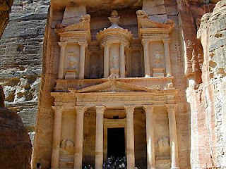 petra jordan the city of rocks is one of the new seven wonders of the world