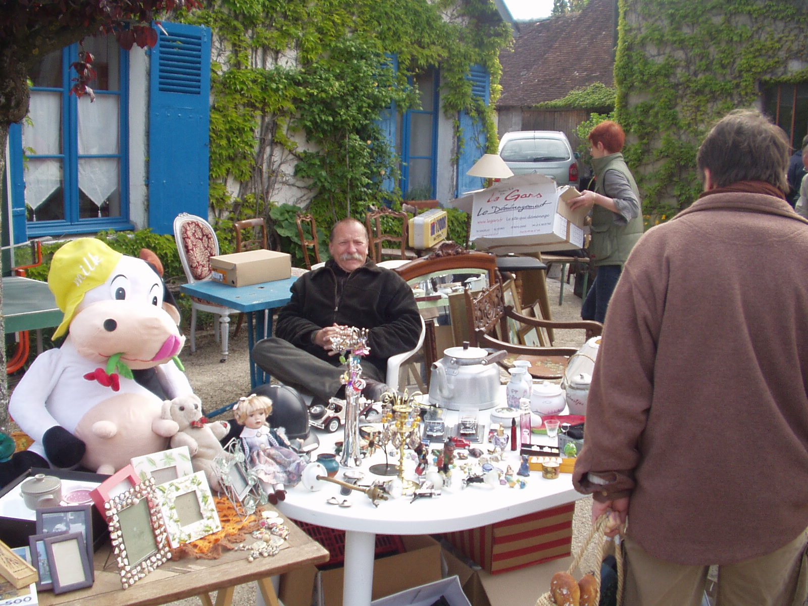 Nibelle et Baudouin 22ème foire à la brocante de Nibelle...