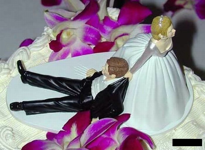 [divorce_cakes_11.jpg]