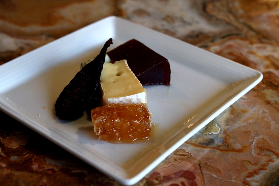 [Cheese+fig+and+honeycomb.JPG]