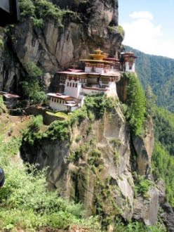 [bhutan_tiger_nest_2.jpg]