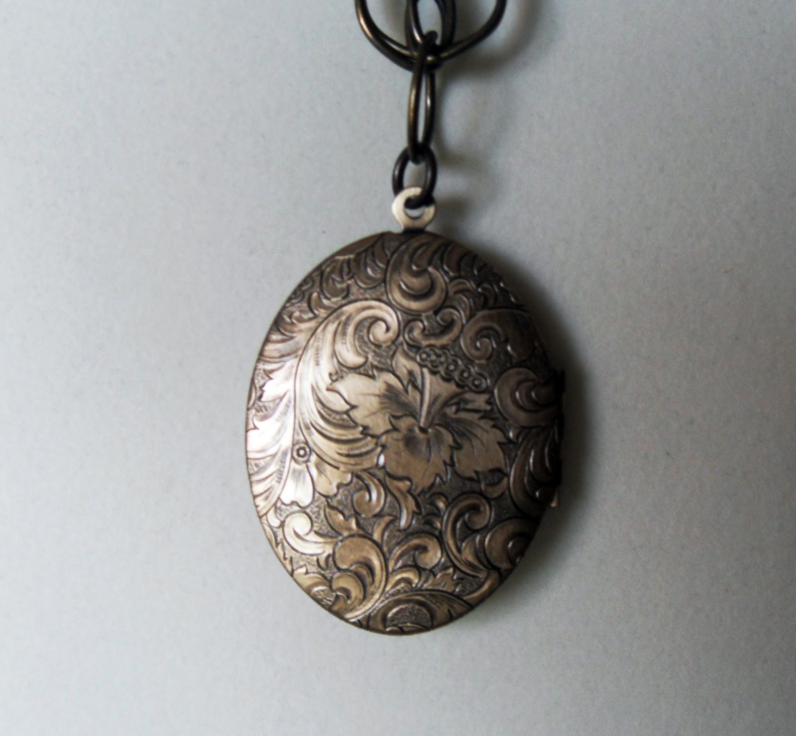 Welcome to Forestlily Designs: Charming, vintage brass locket necklace