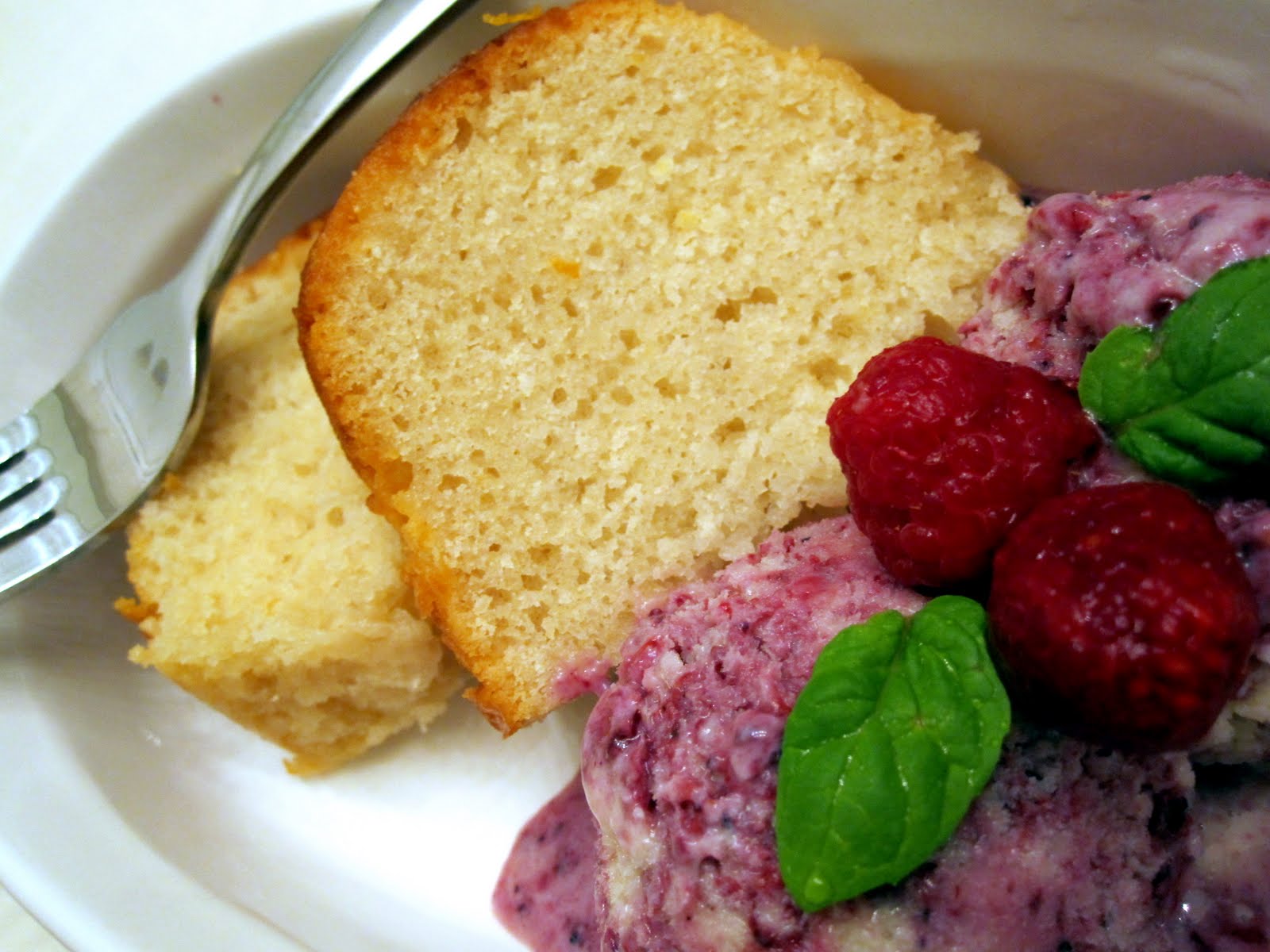 Magpie's Recipes Berry Banana Frozen YogurtVegan, Dairy Free