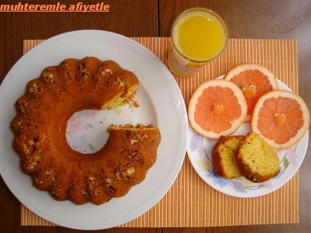 Muhterem�le Afiyetle PORTAKALLI, HAVUÇLU KEK