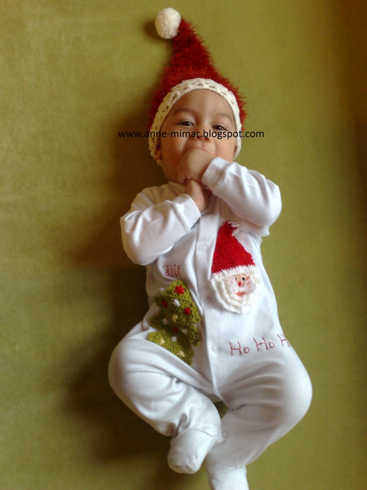 ANNE MİMAR BEBEK YILBAŞI KIYAFETİ ANNE MİMAR BEBEK YILBAŞI KIYAFETİ