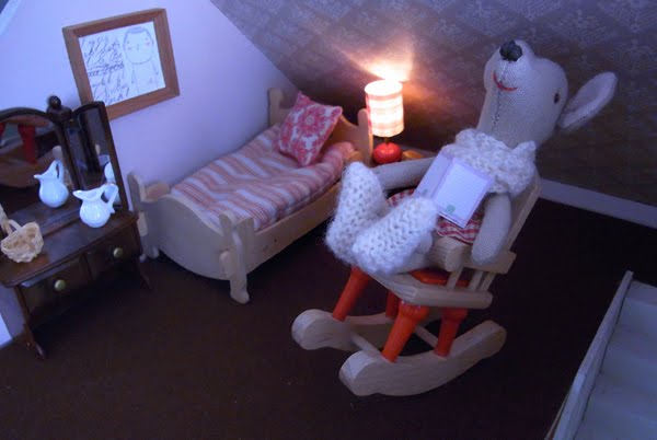 [dolls+house+8c.jpg]