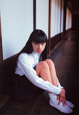 tiffyisacolour: Shinwa-Shoujo. Girl of Myth