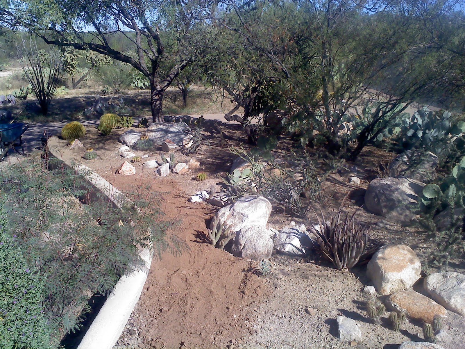 Tucson Quality Landscaping Tucson Quality Gravel Spreading Landscaping
