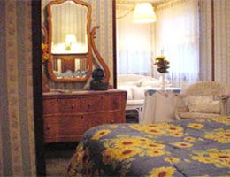 Sunflower Room
