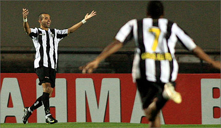 [tardelli+comemora+gol+x+bambi.jpg]