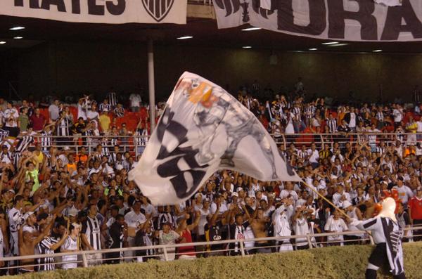 [galo+doido+bandeirão.jpg]