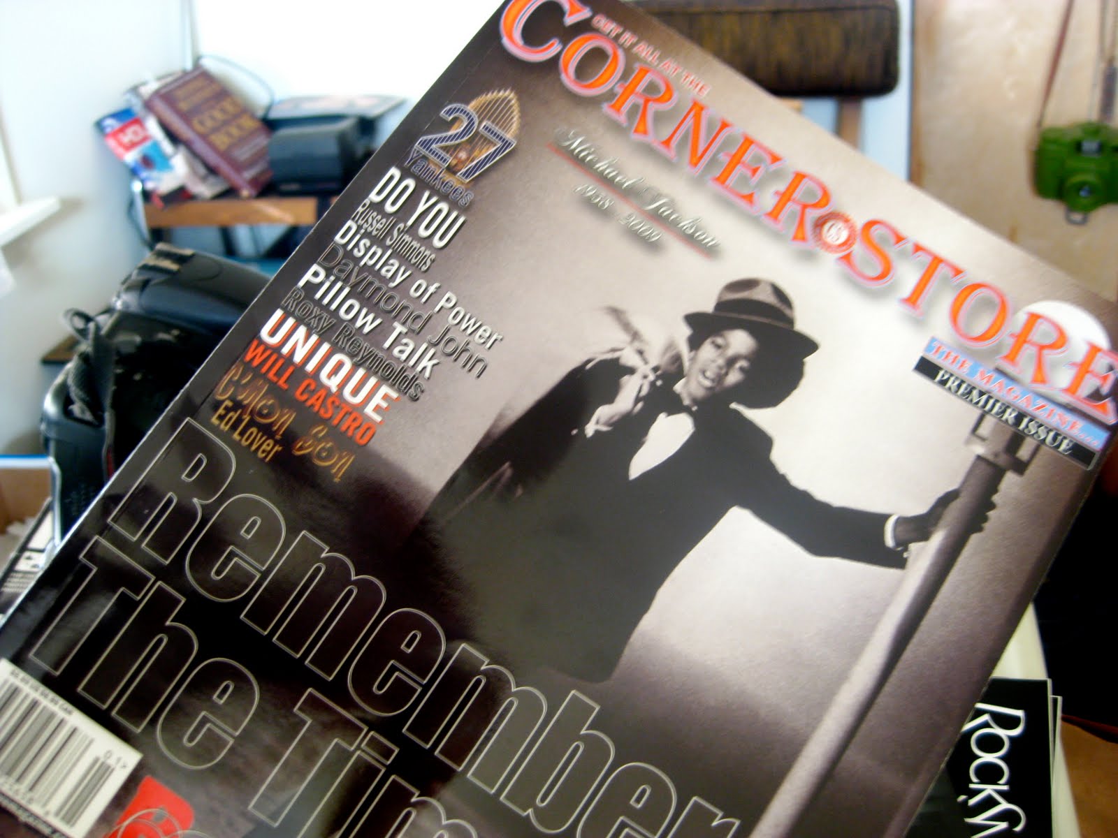 COLOR OF LIFE Branding CORNER STORE MAGAZINE...