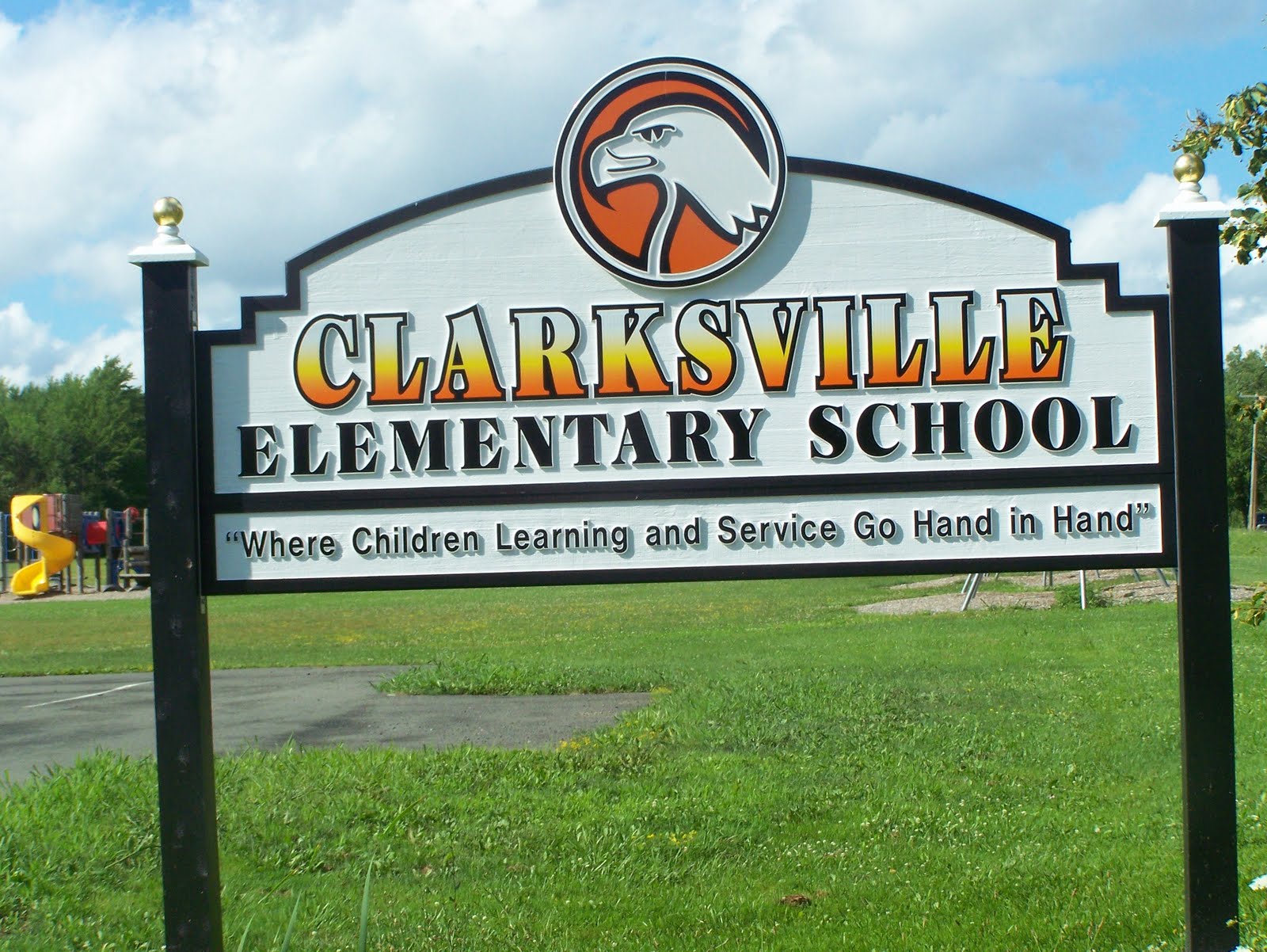 Doug and Torie's Adventure Clarksville Elementary School 2 Stars
