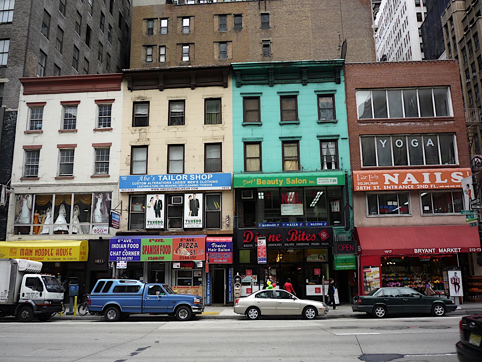 A Walking Guide to Sixth Avenue / The Avenue of the Americas